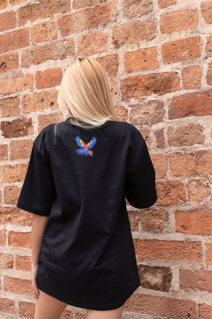 CAMISETA CON GUACAMAYA